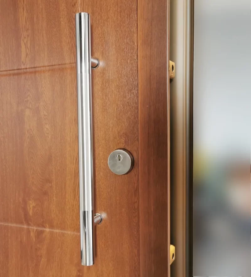 Puerta De Seguridad Inviolable Cerradura Multianclaje y Bisagras Ocultas Simil Madera - Imagen 7